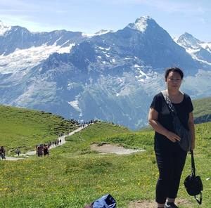 Meet your Posher, Rose